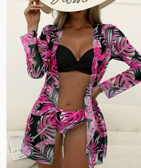 Bali | Bikiny s plážovým přehozem