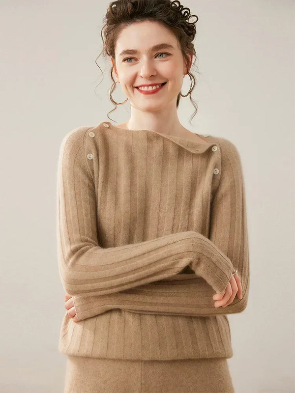 Maribel Svetřík z kašmíru s knoflíky